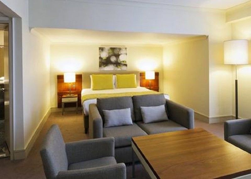 Clarion Croydon Park Hotel Bilik gambar