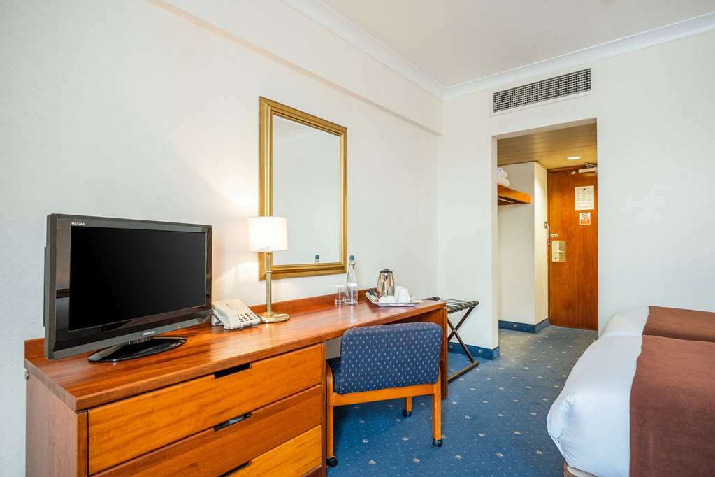 Clarion Croydon Park Hotel Bilik gambar